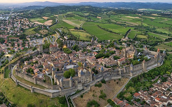 Visiter le village de Carcassonne