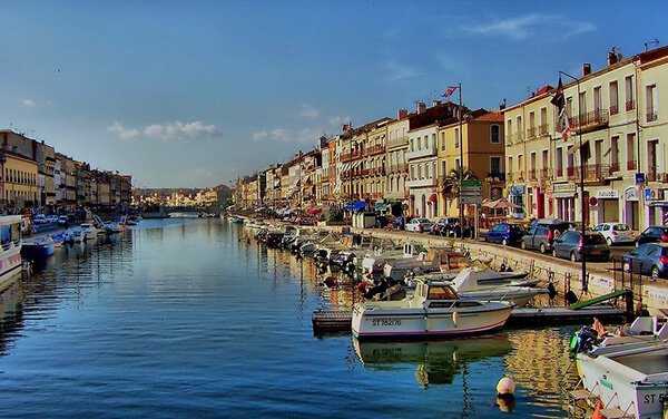 Visiter la ville de Sète près du Mas de Thau