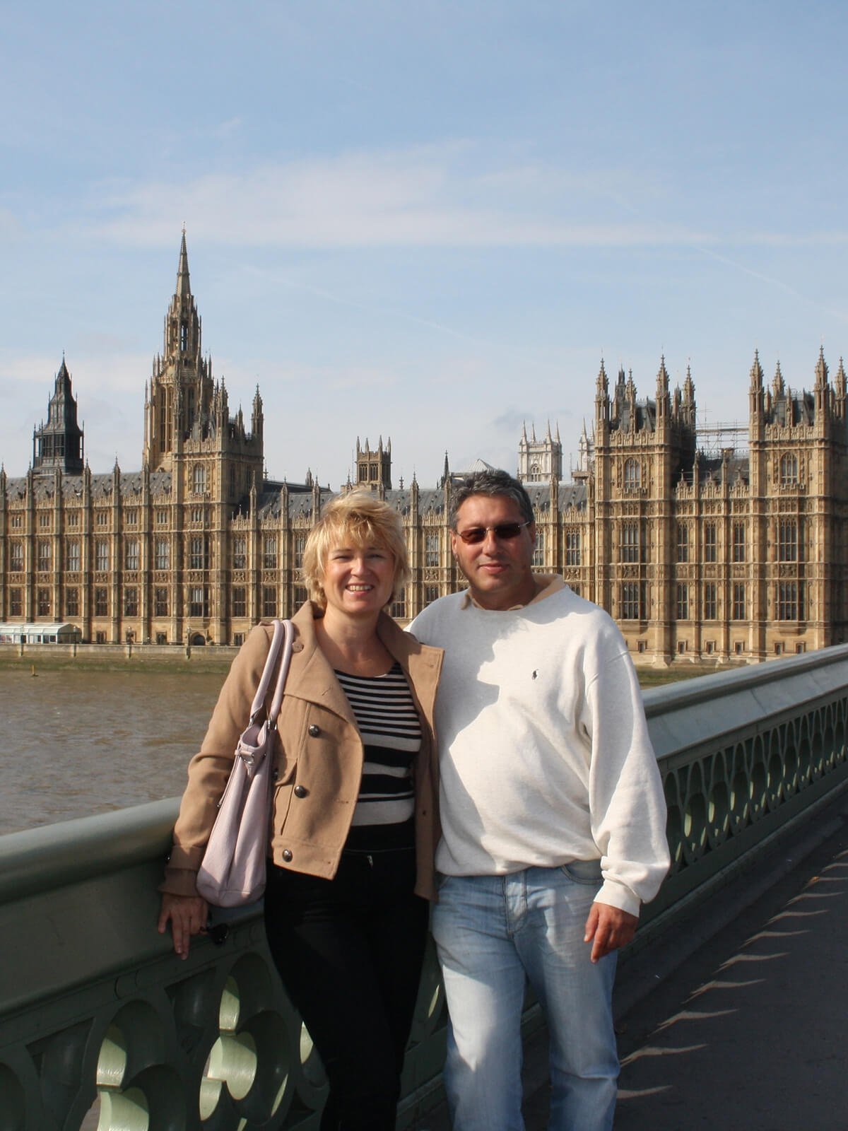 Maryse et Yvan, vos hôtes au MAs de Thau, gîtes luxe Montpellier